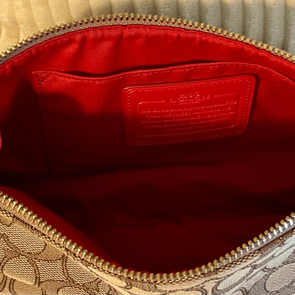 Authentic COACH Signature Crossbody Bag New tag Khaki/Red - Picture 7 of 14